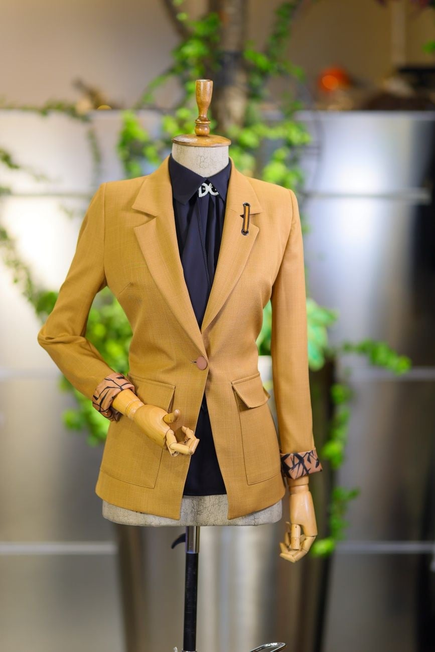Blazer Mostarda — Alfaiataria de atacado